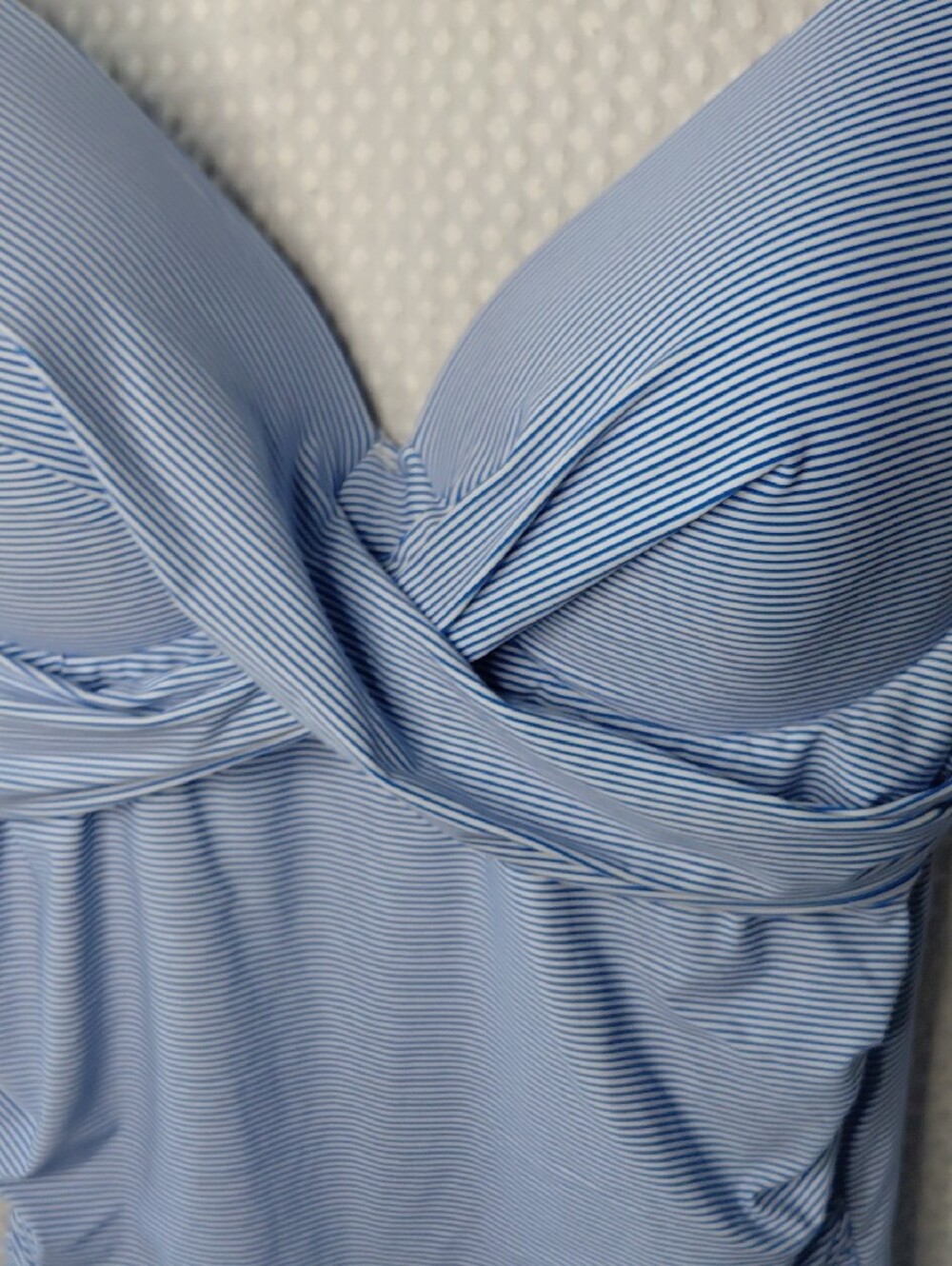 NIPTUCK blue and white striped, twist-front one-piece swimsuit, SZ 10 Cup C/D - Picture 6 of 9